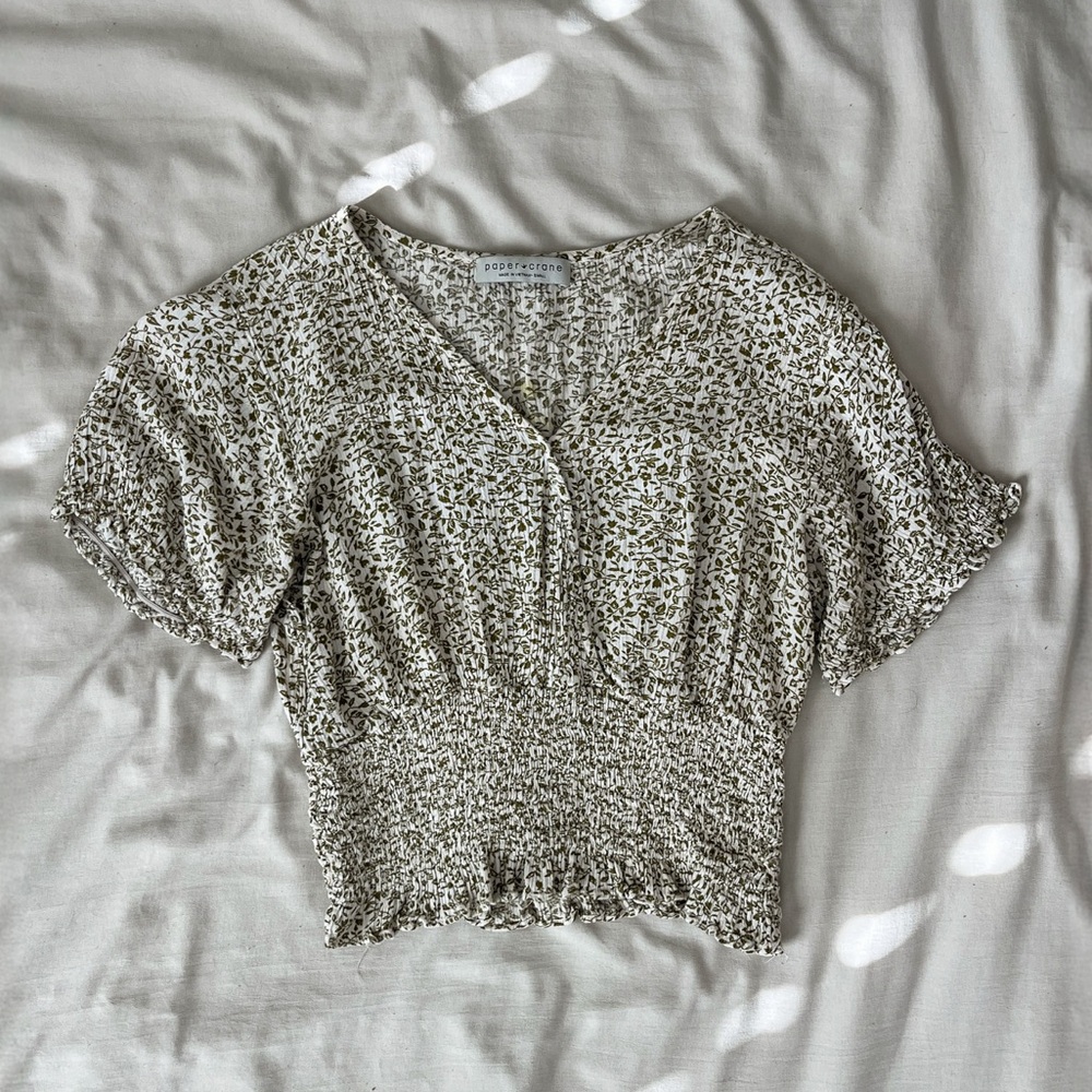 🌿 Cottagecore Green & White Botanical Print Cropped Blouse